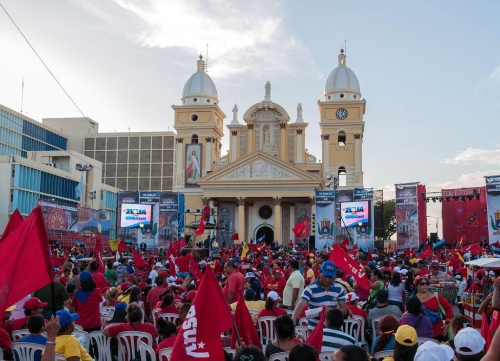 Politicians and diapers must be changed often, and for the same reason architecture-people-sky-palace-crowd-outside